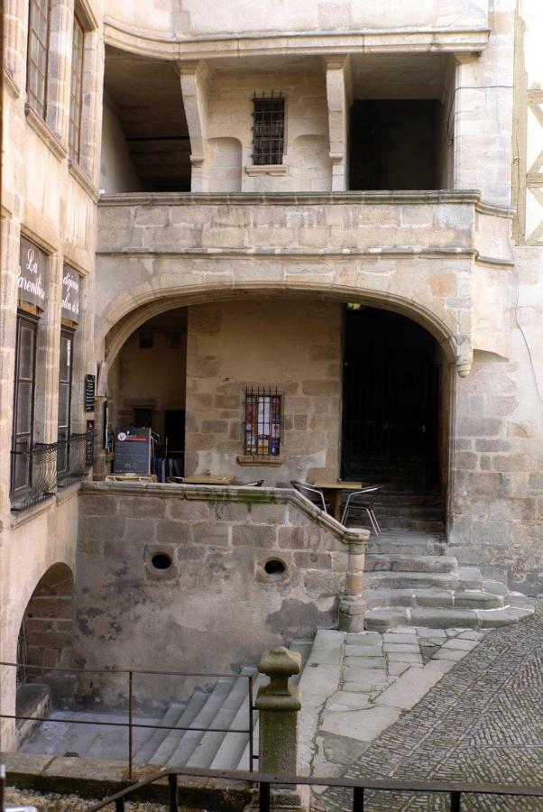 Central - De Charme - Cour Du Temple